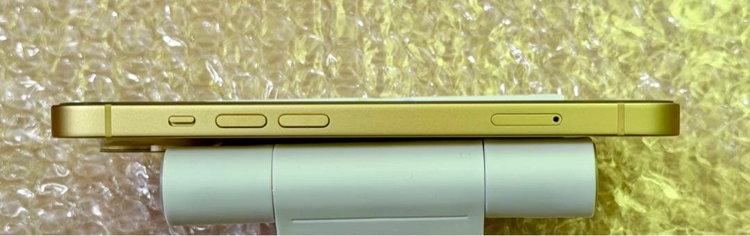 新品交換品 iPhone 14 128GB イエロー バッテリー最大容量100%