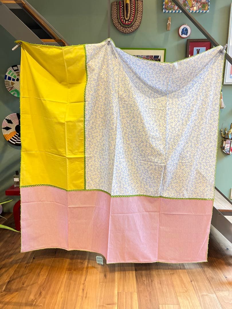 レオアトランテ　テーブルクロス