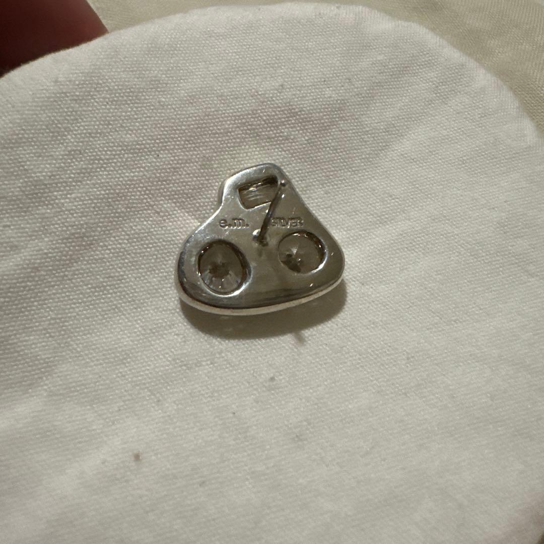 e.m.ジルコニアピアス