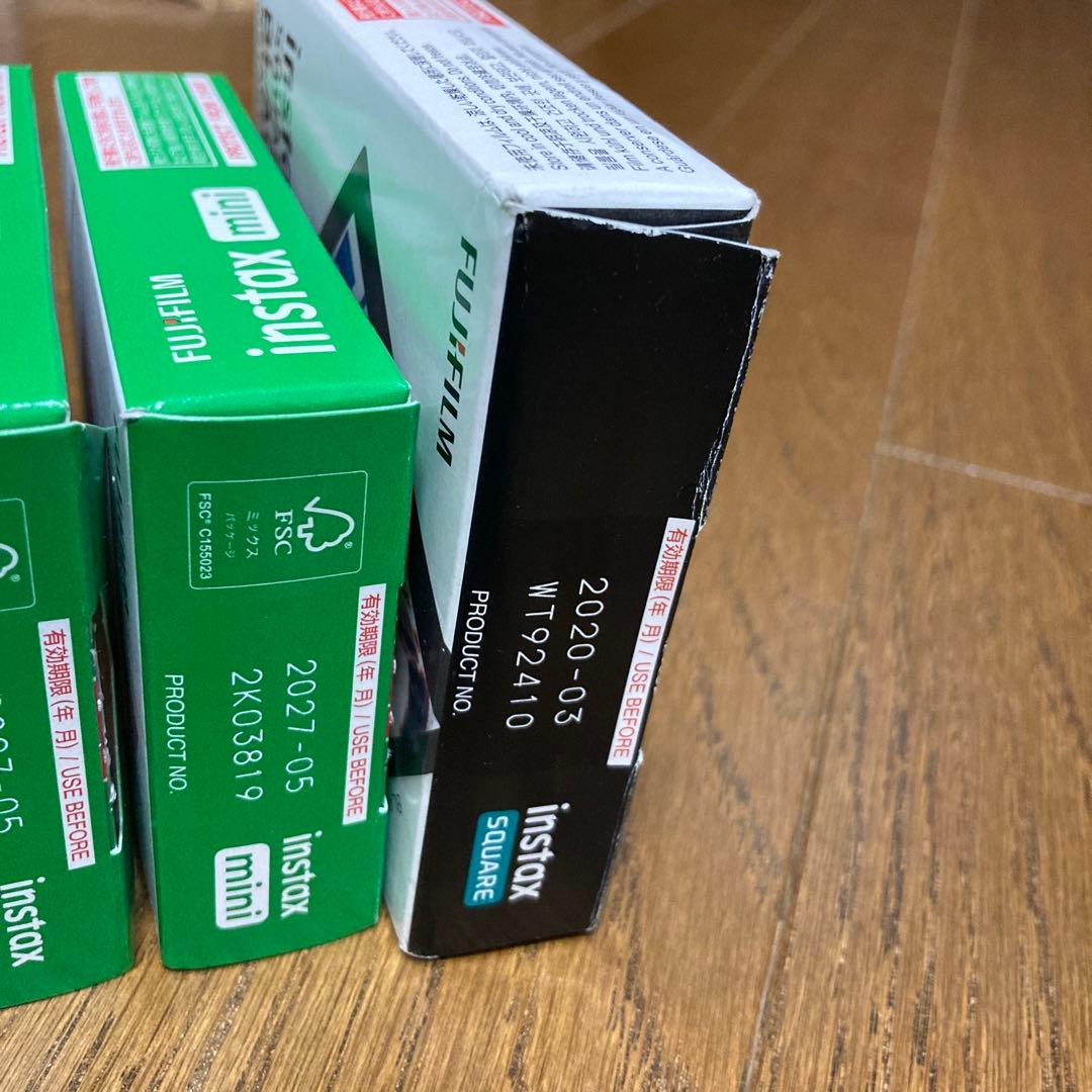 instax mini フィルム　１０枚×７箱+おまけ