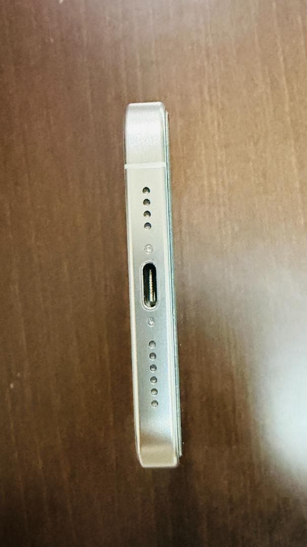 iphone 15 Pro Maxホワイトチタニウム　256GB　SIMフリー