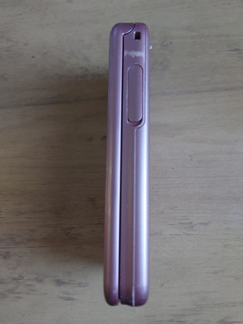 docomo F-01M ピンク　らくらくフォン中古