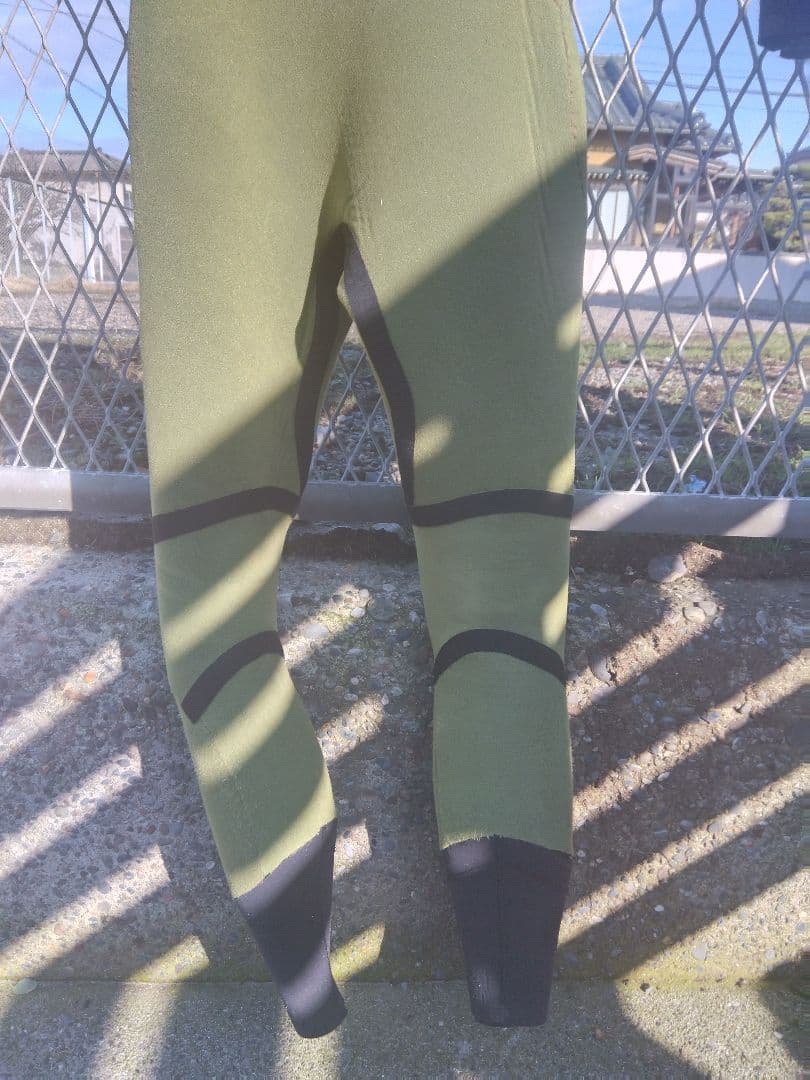 エアタイト　ネックエントリー　セミドライ　М〜ML程度 ウェットスーツ　リング付