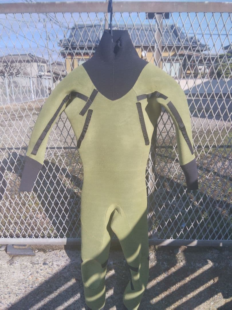 エアタイト　ネックエントリー　セミドライ　М〜ML程度 ウェットスーツ　リング付