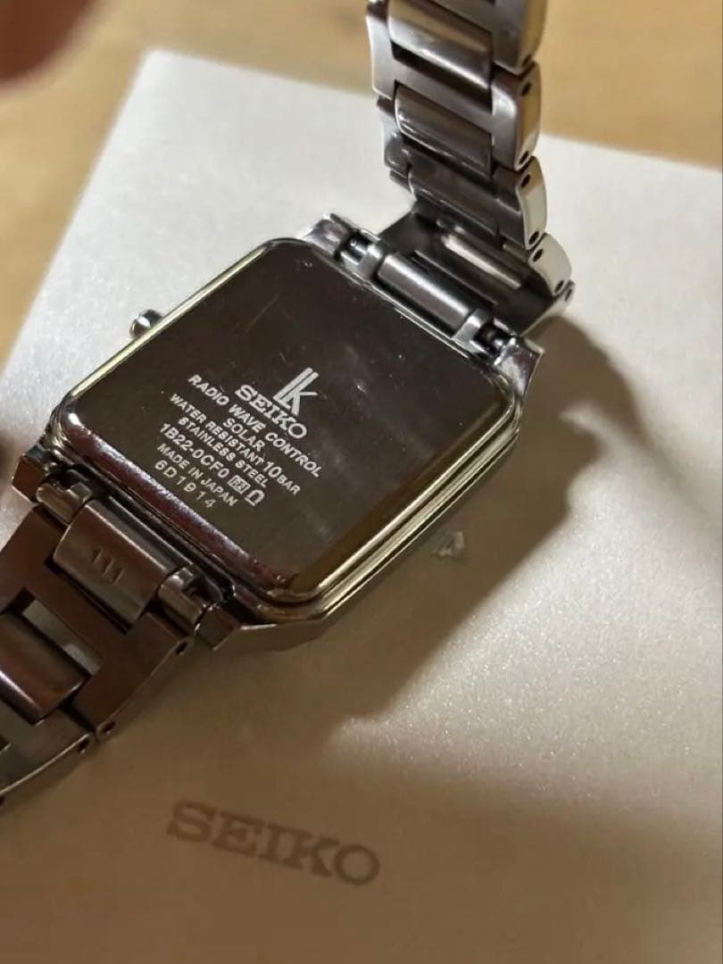 SEIKO LUKIA 1B22-0CF0 ソーラー
