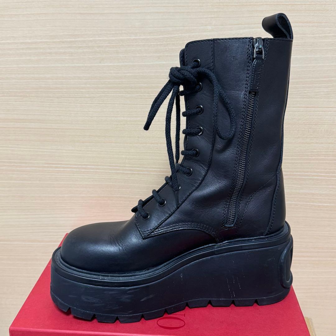 valentino ヴァレンティノ　Vロゴ　厚底　レースアップブーツ