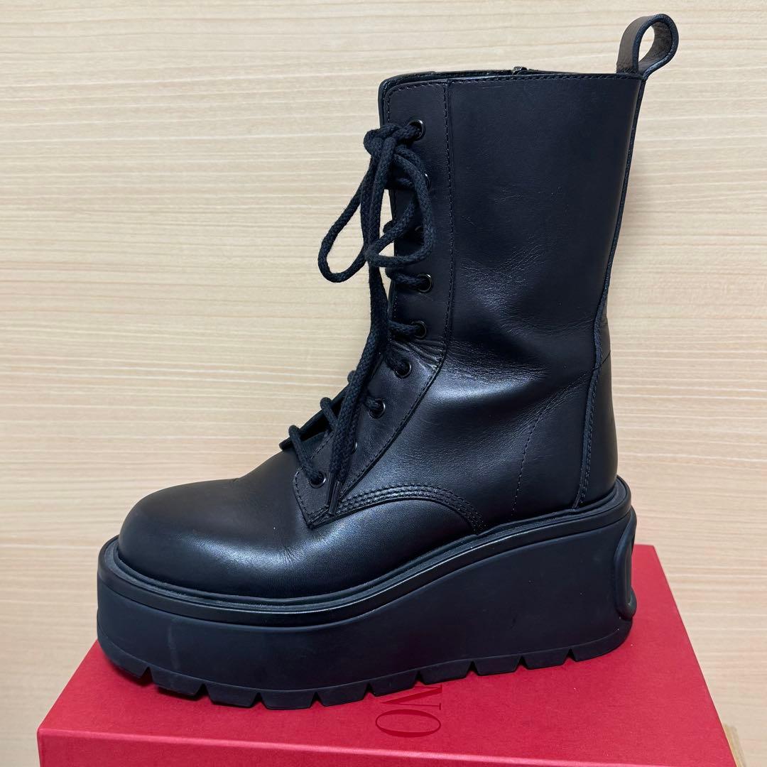 valentino ヴァレンティノ　Vロゴ　厚底　レースアップブーツ