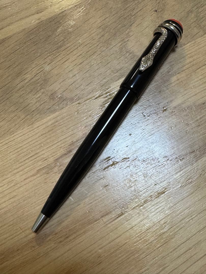 モンブラン ヘリテイジコレクション ルージュ&ノワール ボールペン 132110