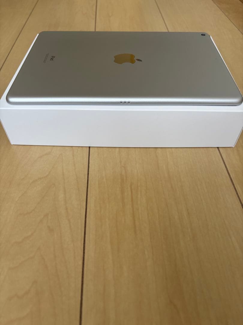 Apple iPad 第9世代 Apple認定整備済製品　Wi-Fi