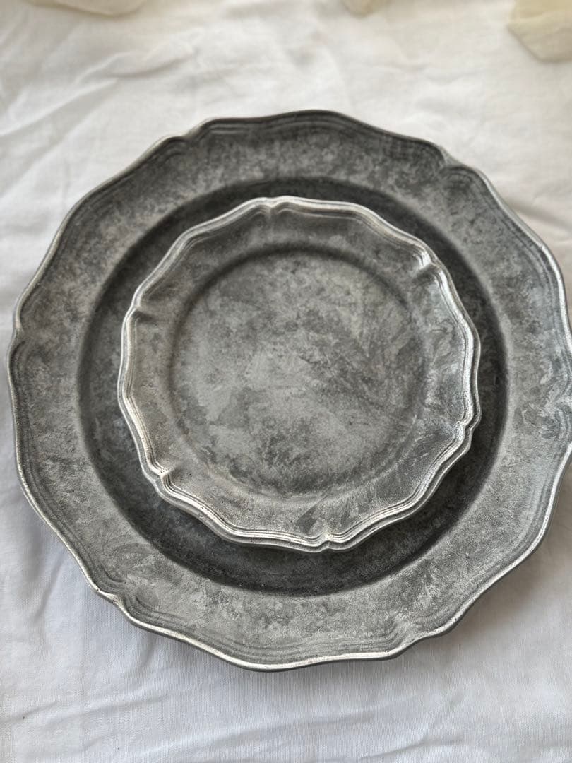 入手困難　co+fe 花リムプレート　2枚　皿　アスティエ　ハグオーワー　雅姫