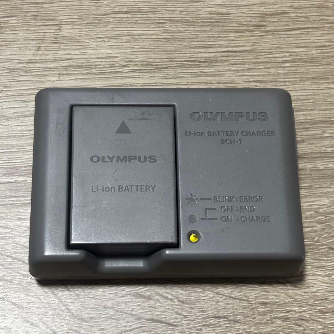 OLYMPUS OM-D E-M5 Mark II 本体＋レンズ4種＋ケース付