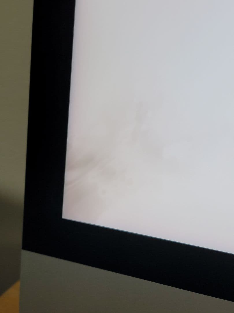 上位モデルiMac Retina 4K 21.5インチ i7/32GB/512