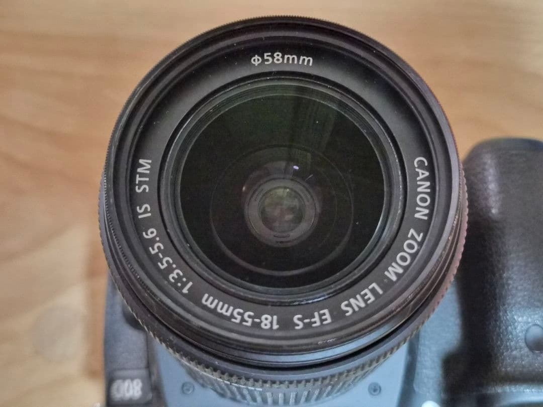 【五輪記念品＆金スト付】EOS80D EF-S18-55IS STMレンズキット