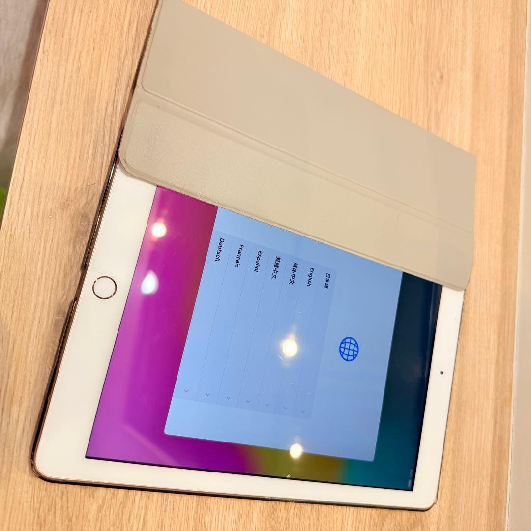 iPad 第6世代 ゴールド Wi-Fiモデル 32GB 6