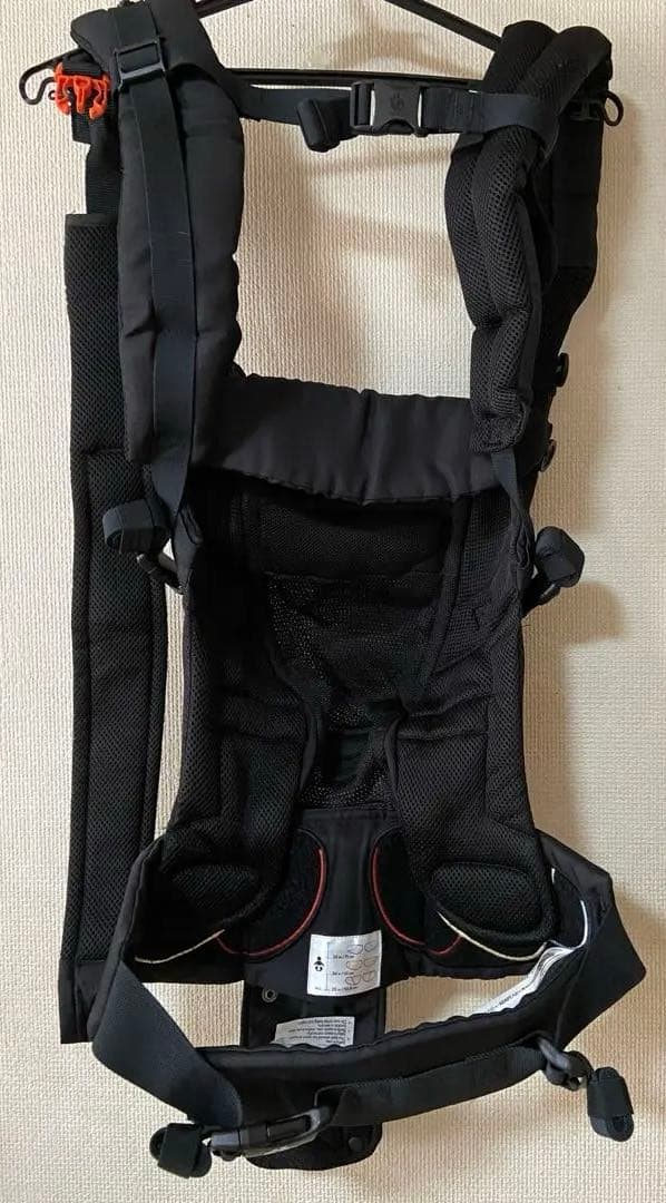 美品　エルゴベビー アダプトベビーキャリア　抱っこ紐 ブラック