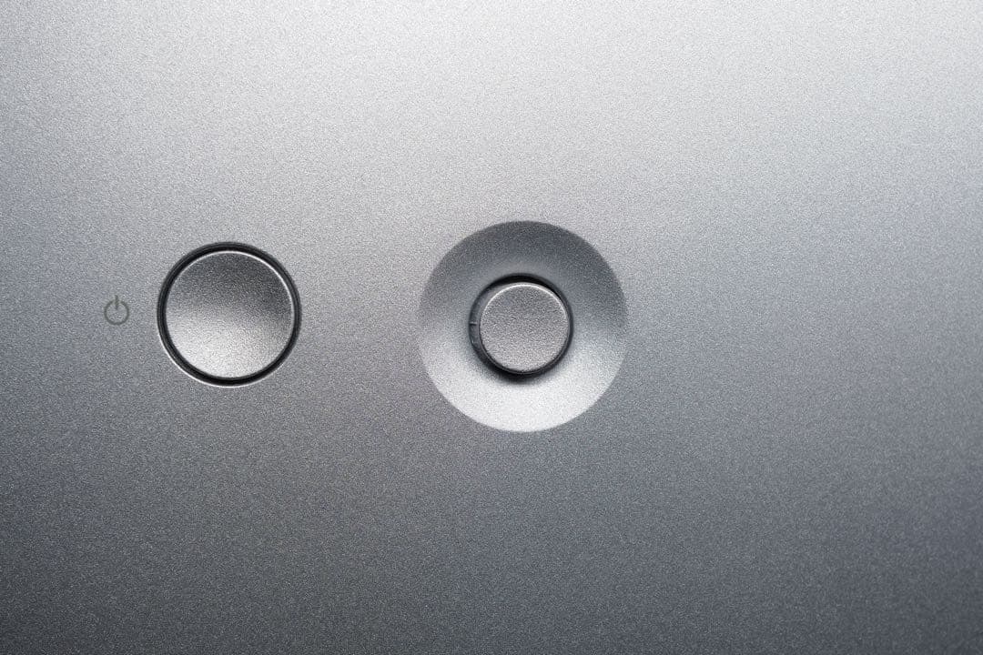 Dell U2723QX 27インチ 4K USB-C モニター U2723QE