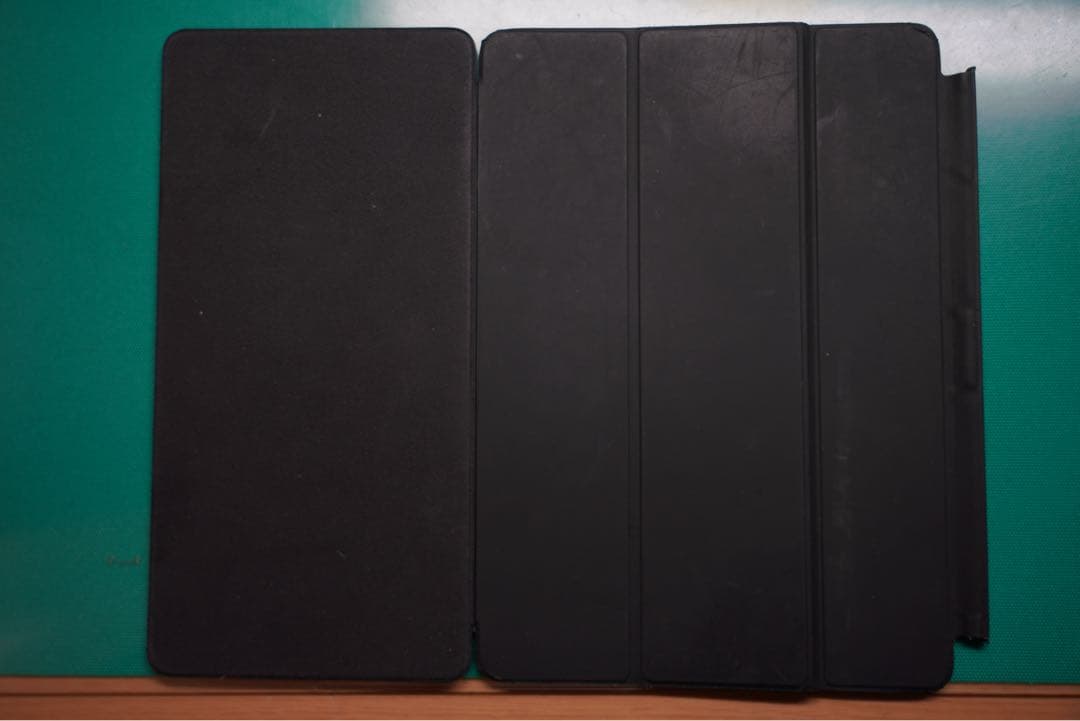 iPad 第８世代 本体 128GB apple 純正キーボード付き