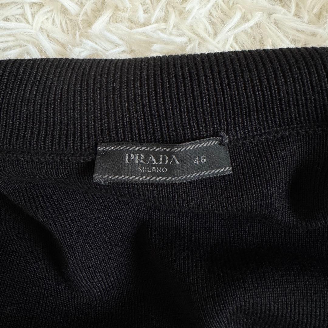 美品　プラダ　ドライバーズニット　三角プレート　ブラック　Mサイズ　現行