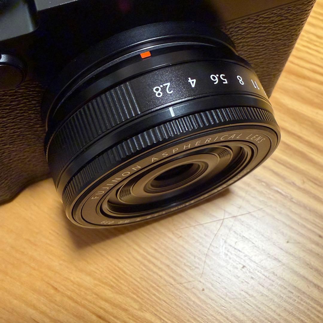 FUJIFILM X-E5 レンズキット　ブラック　おまけ付き　作例あり