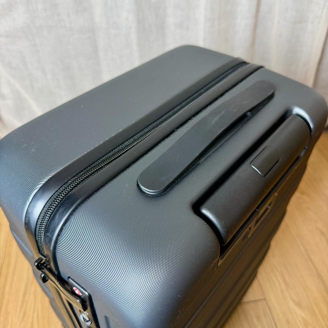 無印良品バーを自由に調節できる　ハードキャリーケース（３６Ｌ）