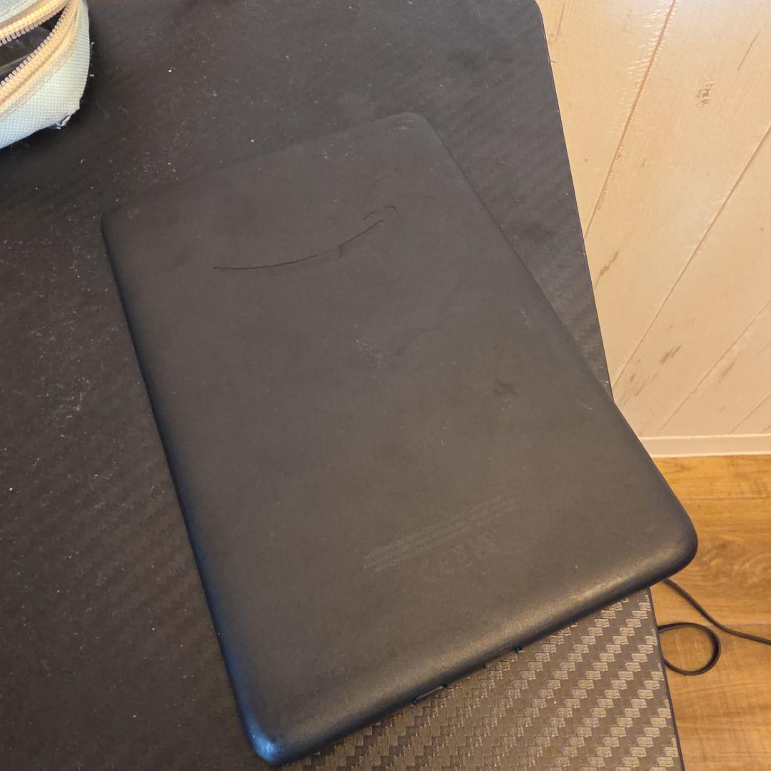 m*e様 Amazon Kindle 2024年モデル - ブラック、16GB、