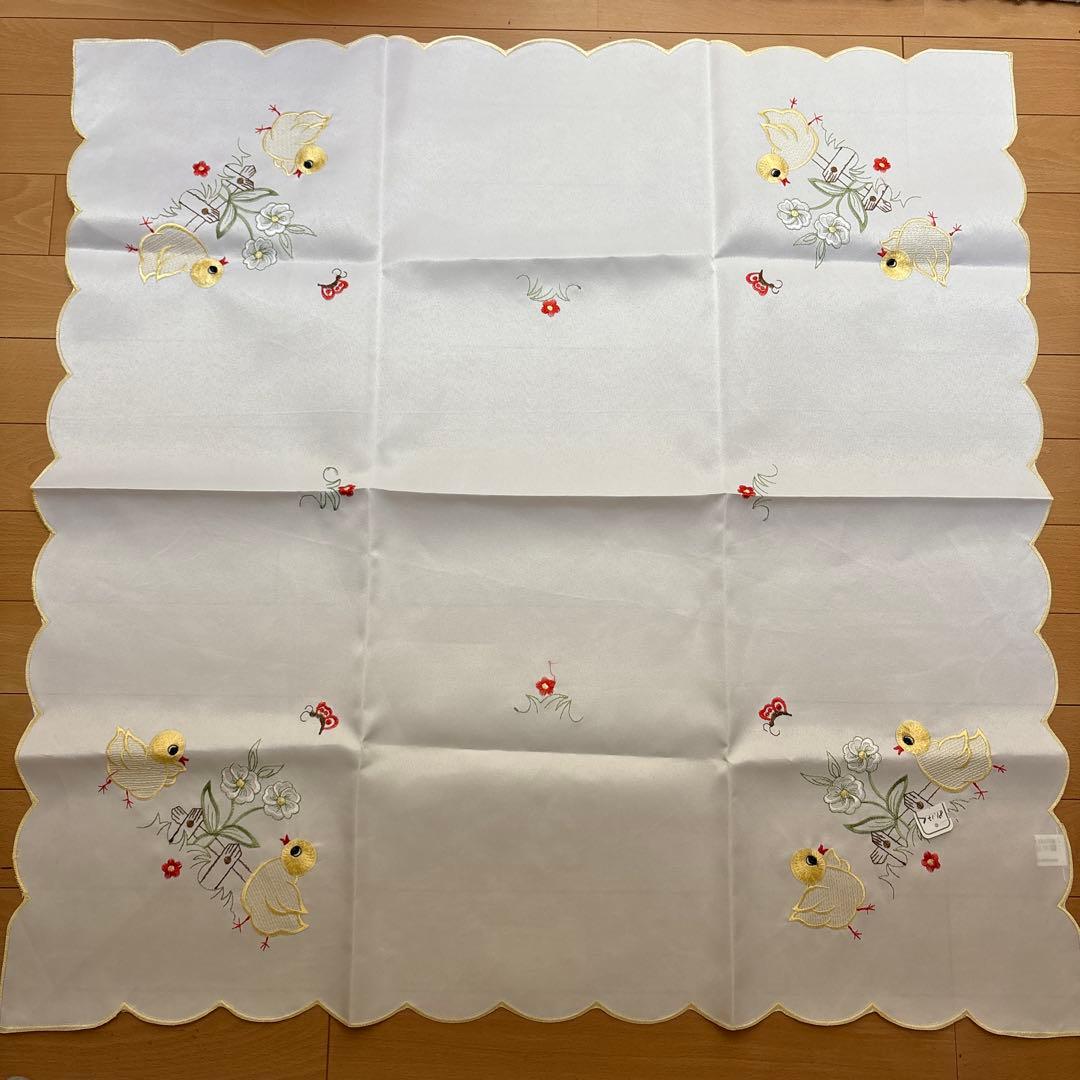 新品未使用品　フランス　テーブルクロス　ひよこ　Pâques イースター