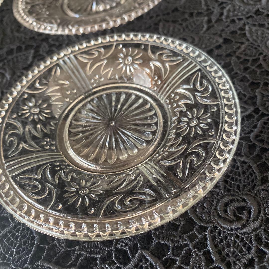 大正戦前　プレスガラス 皿 豆皿 プレート 菓子皿 骨董和ガラス古ガラスウラン