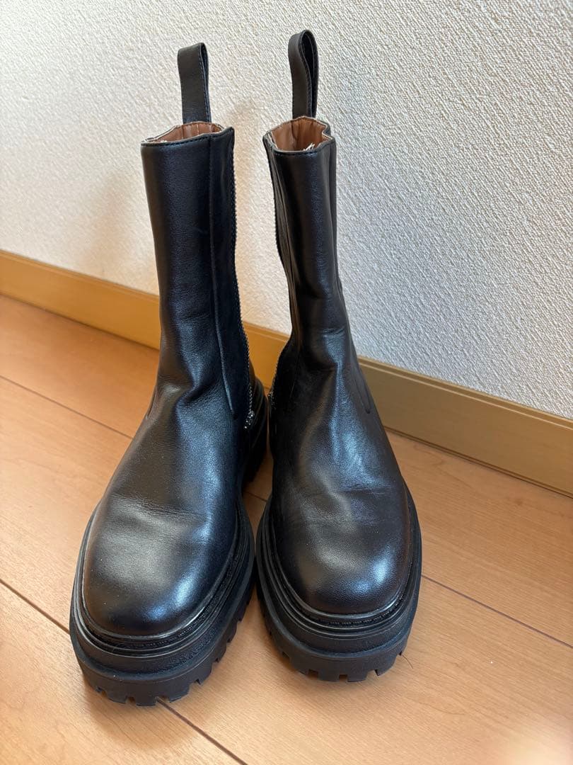 T⭐︎H