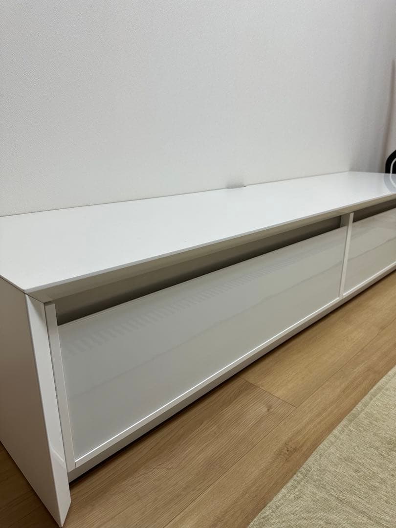 送料無料【美品】テレビボード ホワイト 幅１８０㎝ 白 国産家具