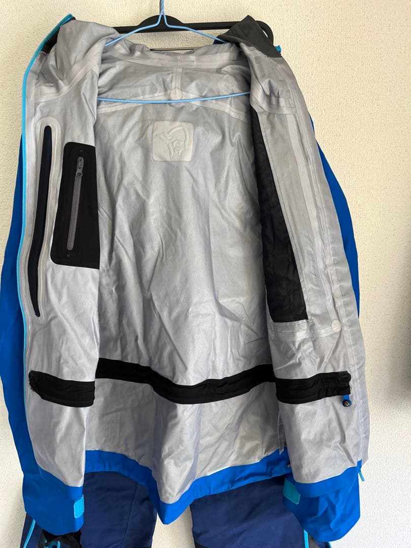 Norrøna lofoten GORE-TEXProジャケットパンツセット