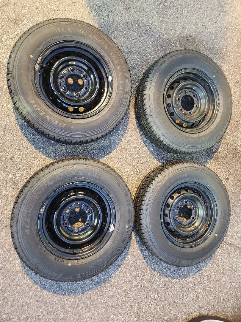 195/80R15 オールシーズンタイヤ ハイエース純正ホイール 室内保管