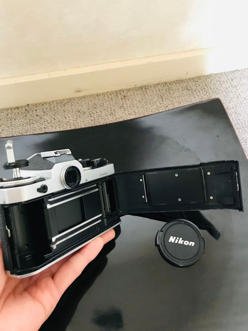 Nikon FE 一眼レフ +NIKKOR 50mm 1:1.4