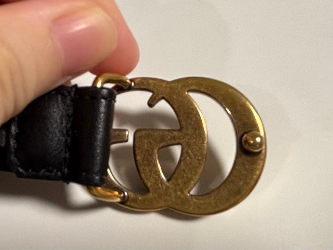 GUCCI ロゴ ブラックレザーベルト