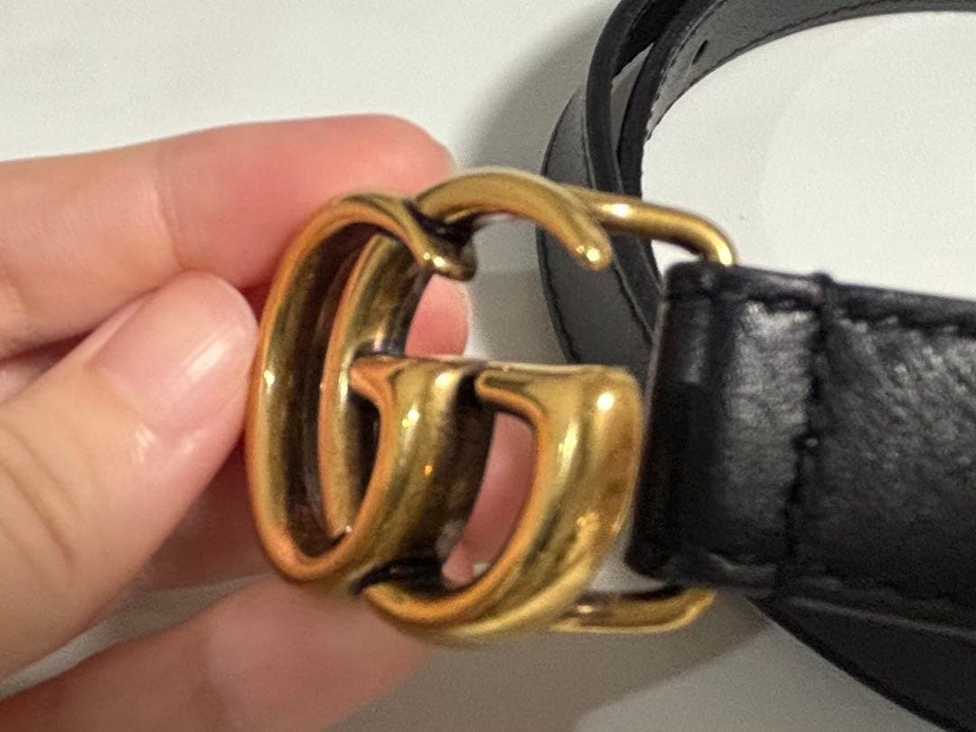 GUCCI ロゴ ブラックレザーベルト