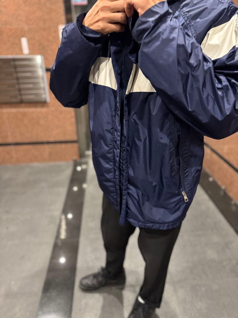 ②MONCLERナイロンジャケット ネイビー・ベージュ※モデル170cm