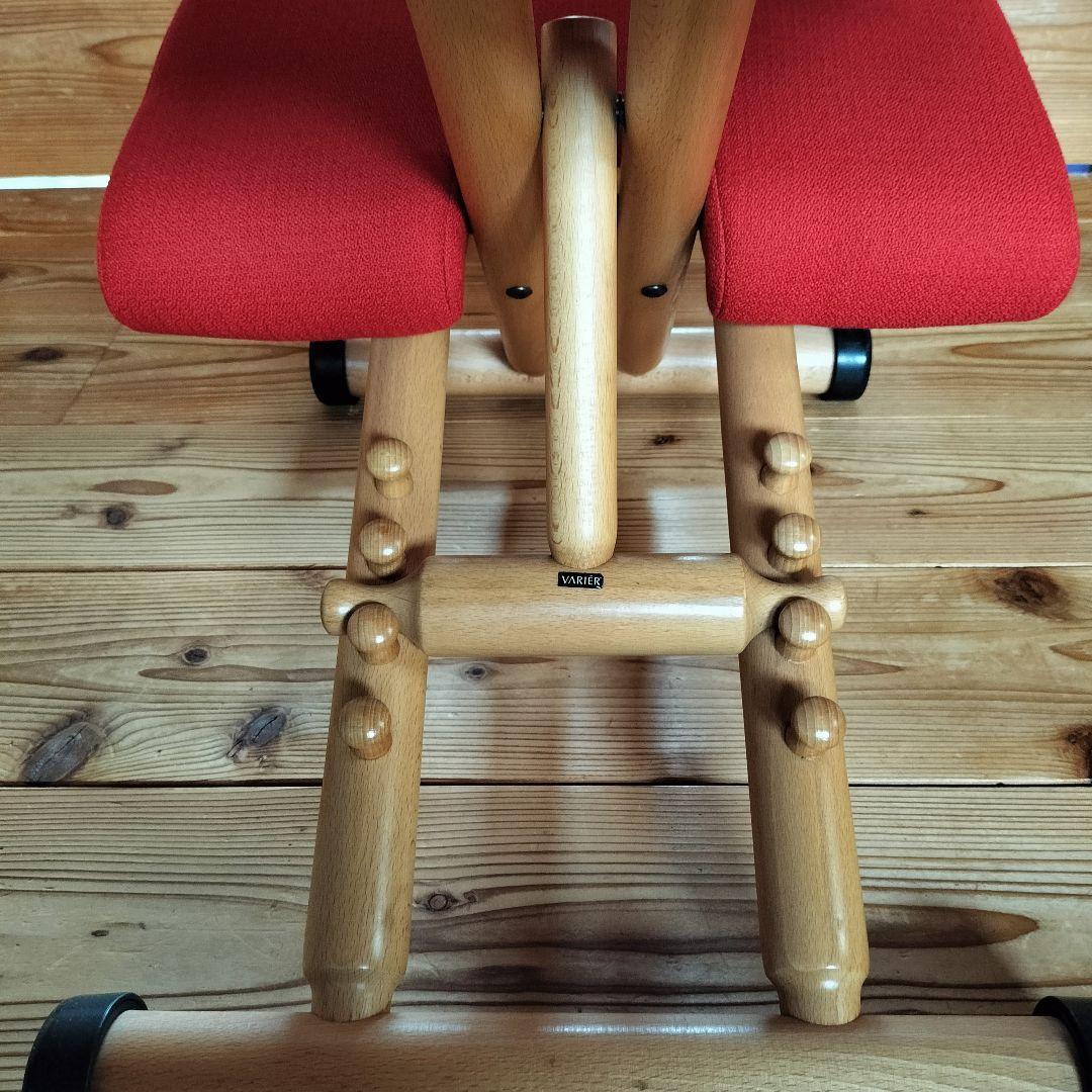 ストッケ ヴァリエール バランスチェア 赤 アタッチメント付き