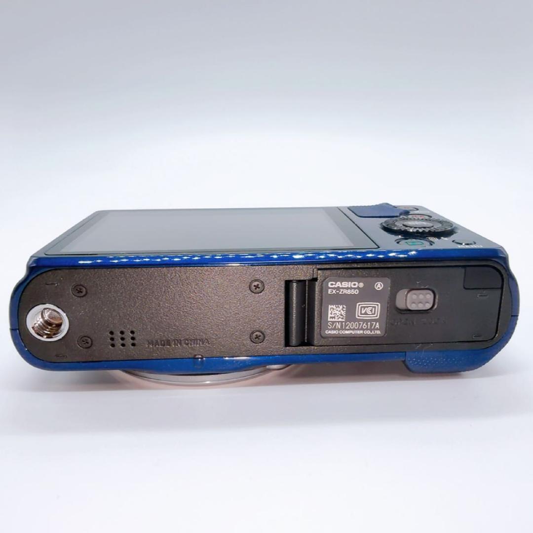 超美品! CASIO カシオ EXILIM EX-ZR850 ブルー　青　カメラ