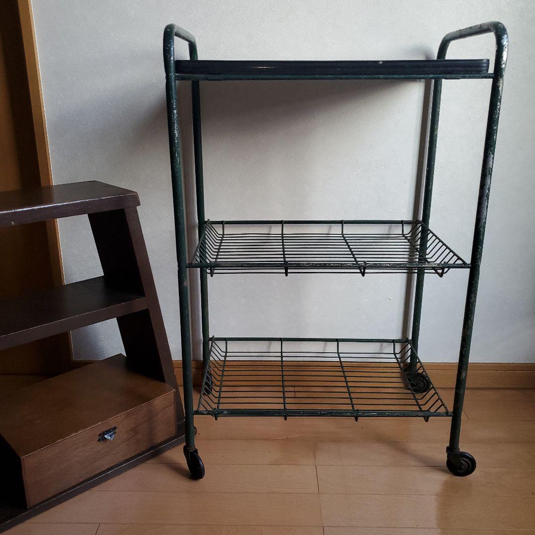 昭和レトロのラック