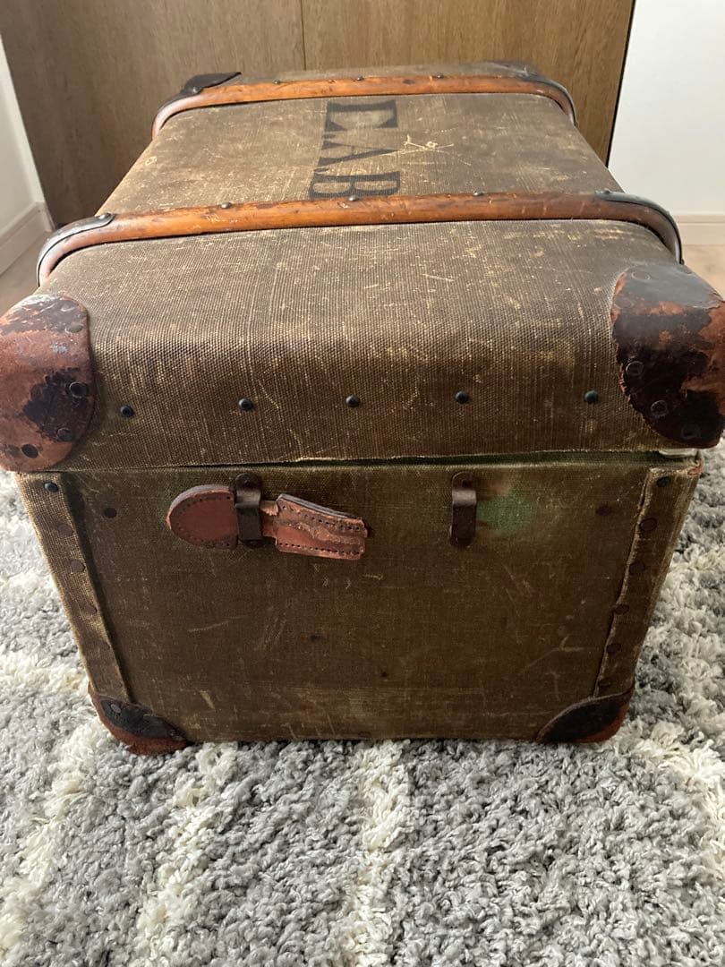 ￼【お値下げ】アンティーク ヴィンテージ 大型トランク 収納　コーヒーテーブル