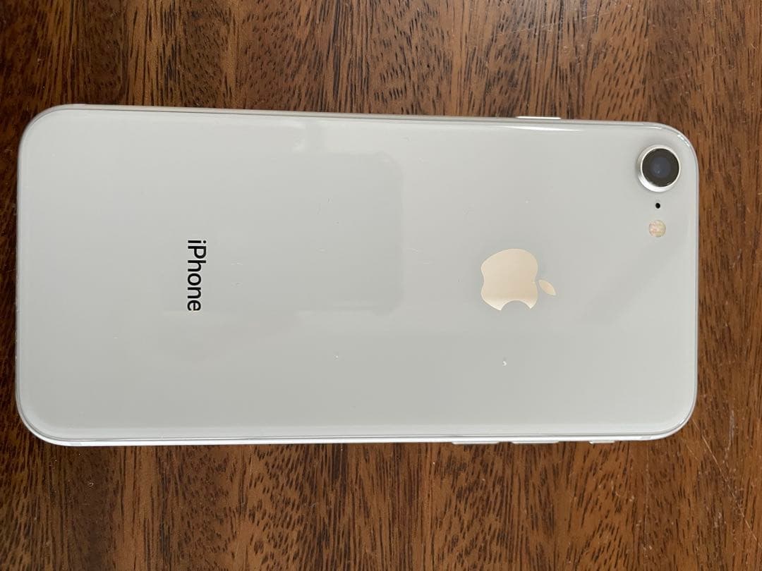Apple iPhone 8 ホワイト 本体