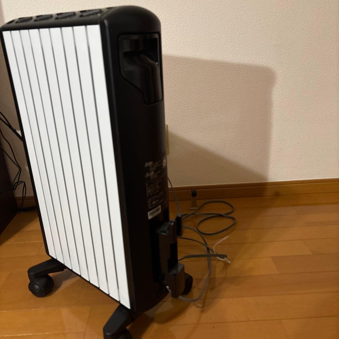 デロンギ　マルチダイナミックヒーター　MDHU12-BK