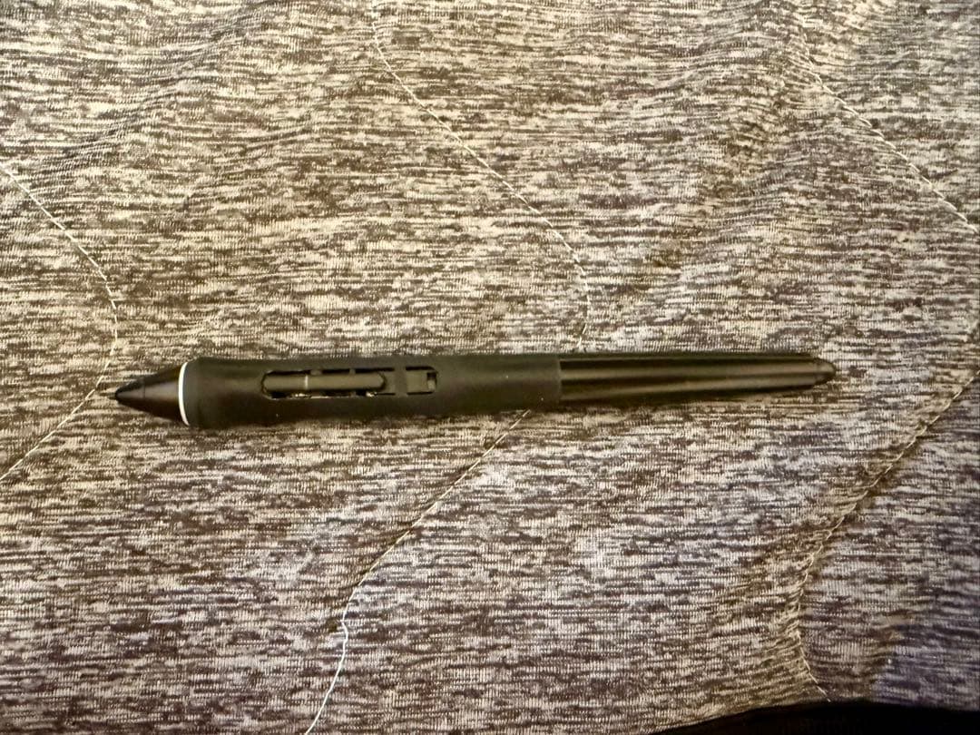 DTK2260K1D ワコム 液タブ Wacom Cintiq 22 FHD