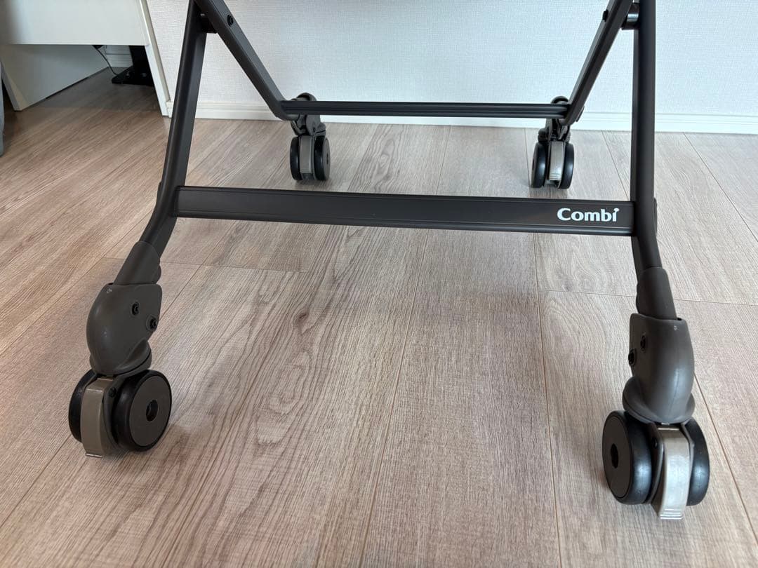 【最上位モデル】コンビ ネムリラ コードレス AUTO SWING