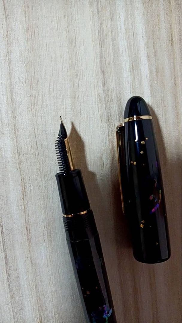 【絶品】中尊寺　万年筆　与楽　螺鈿　中尊寺限定 寶相華文 螺鈿