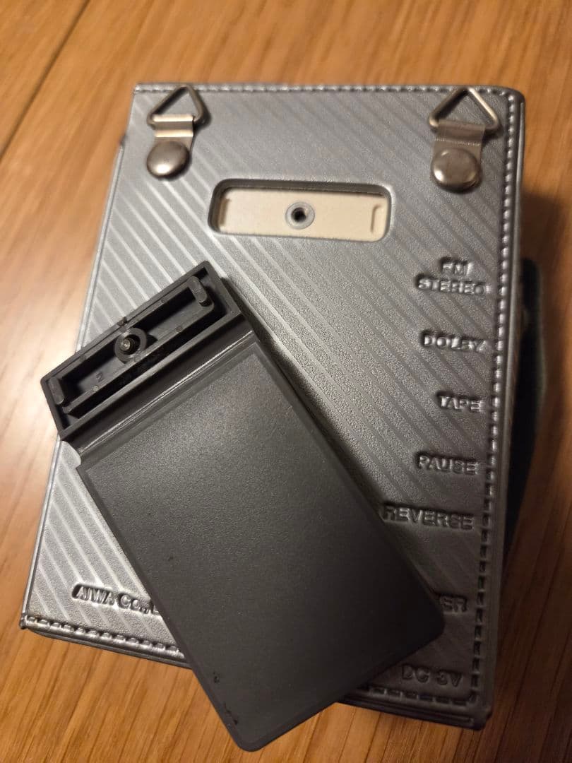 【ジャンク】AIWA HS-J7 カセットプレーヤー 本体・カバー・説明書