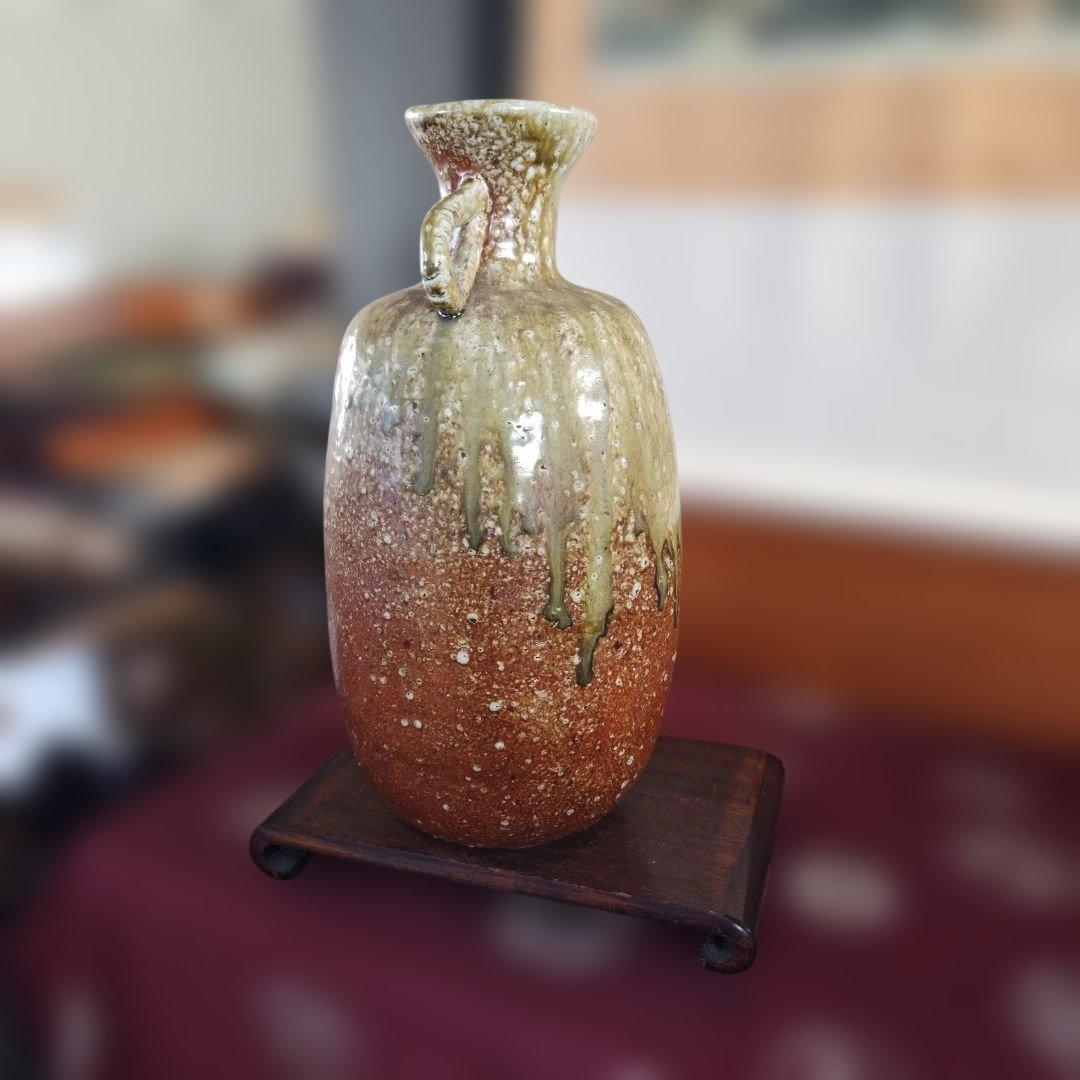 陶器の持ち手付き壺 緑と茶色のグラデーション