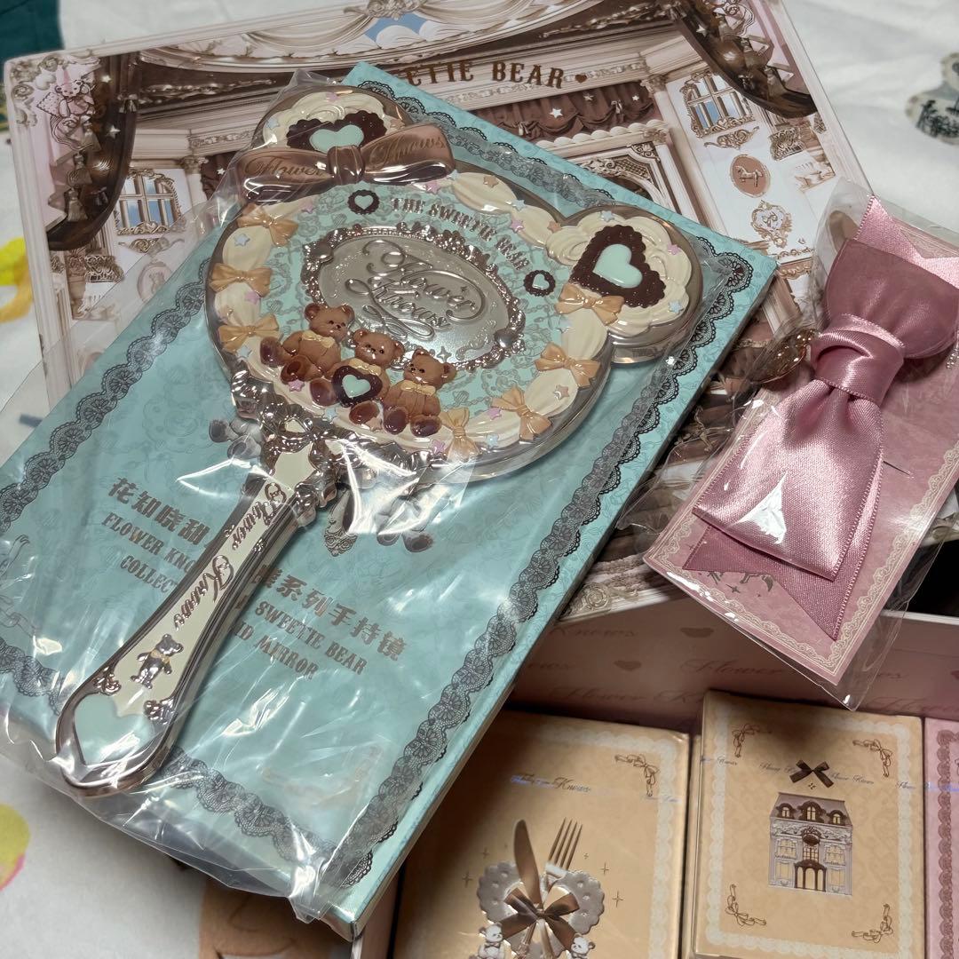 Flower Knowsフラワーノーズ スイートベア コスメボックス 10点