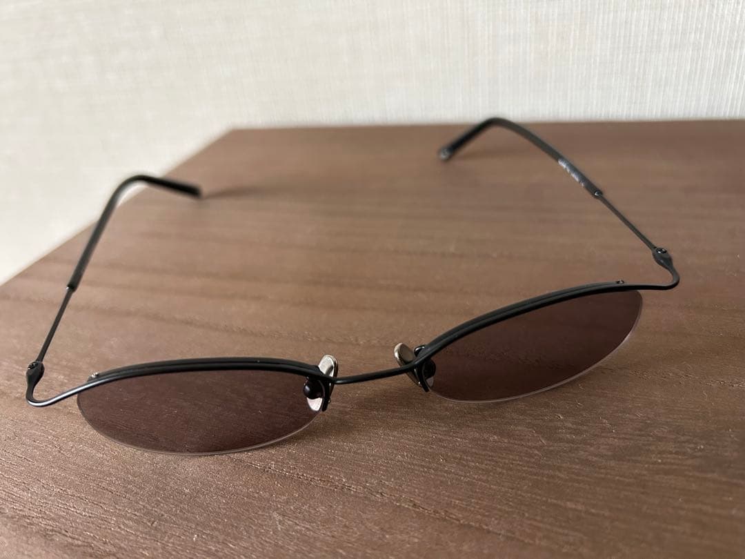 Y'sサングラス