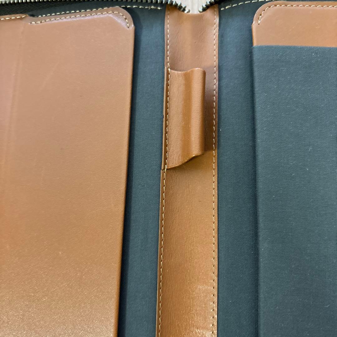 Bellroy フォリオ　キャラメル　A4