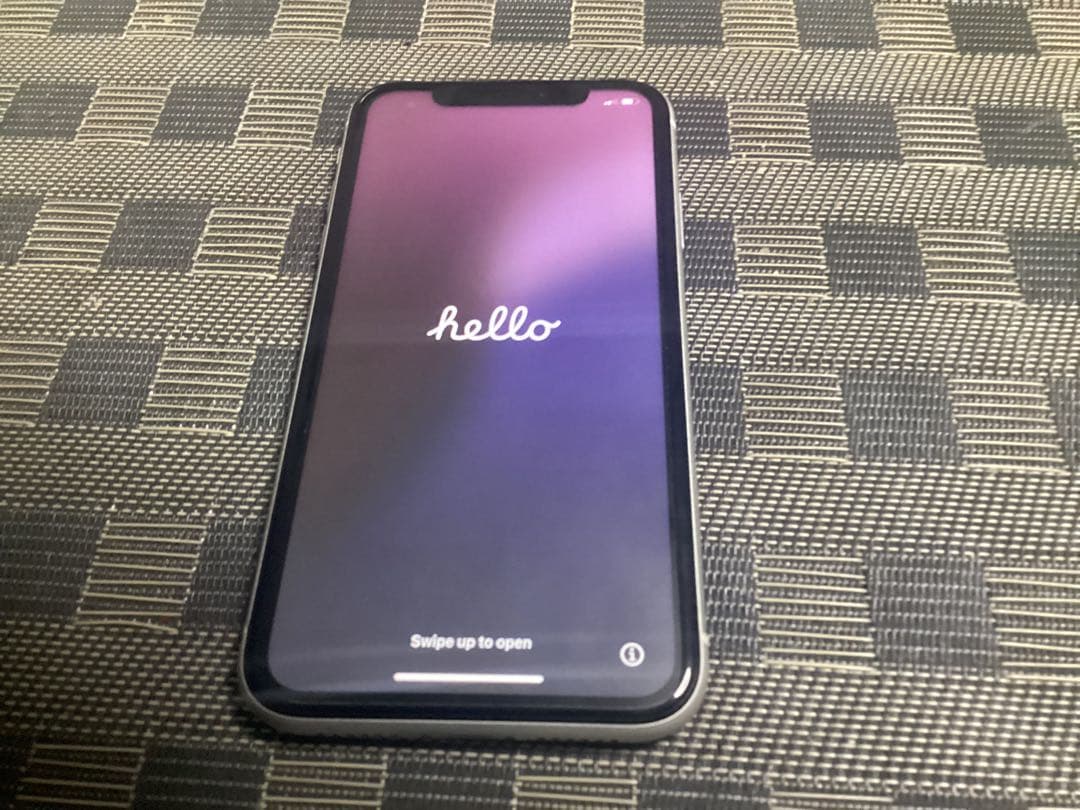 ★超美品★屋内使用のみ★iPhone XR　128GB　初期化済　SIMフリー